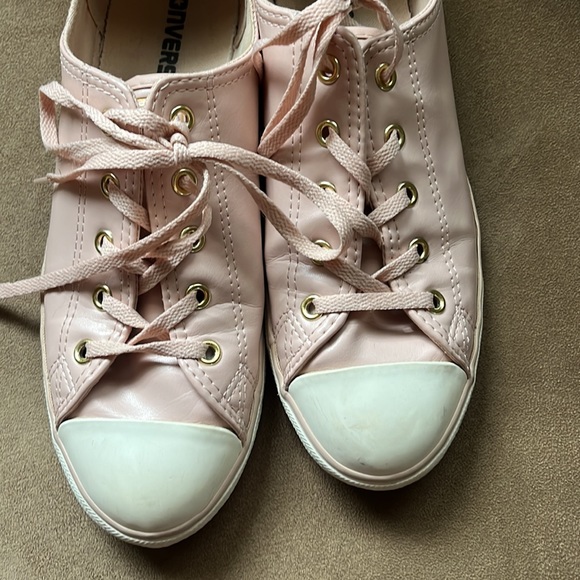 Wmns Chuck Taylor All Star Dainty Ox 'Dust Pink' - Picture 2 of 11